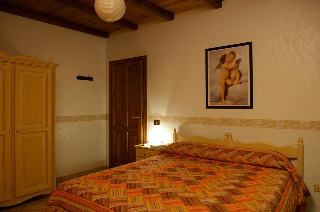 Montelanico La Colonna Bed & Breakfast エクステリア 写真